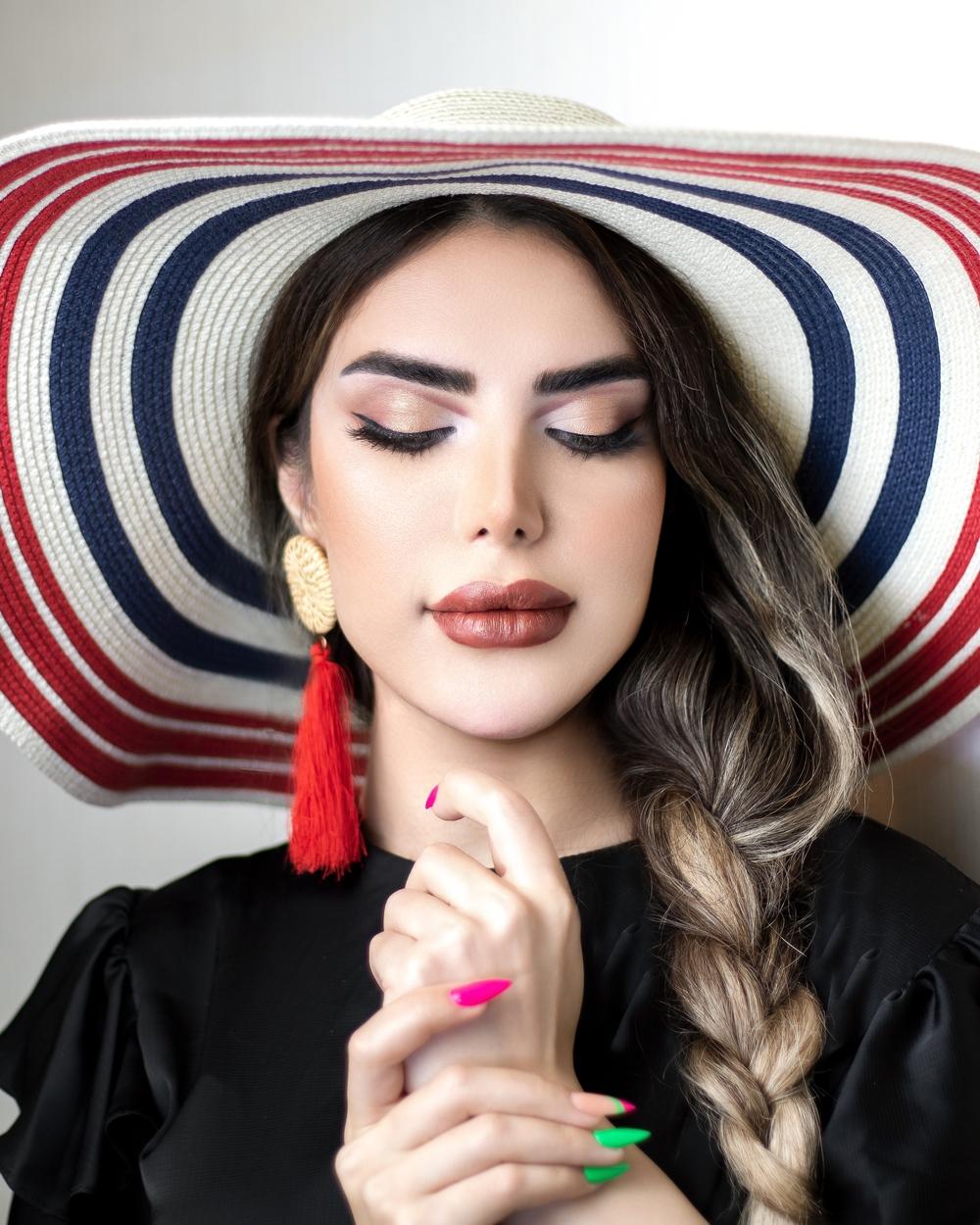 تصویر 3 آگهی میکاپ ارتیست حرفه ای با سابقه 
