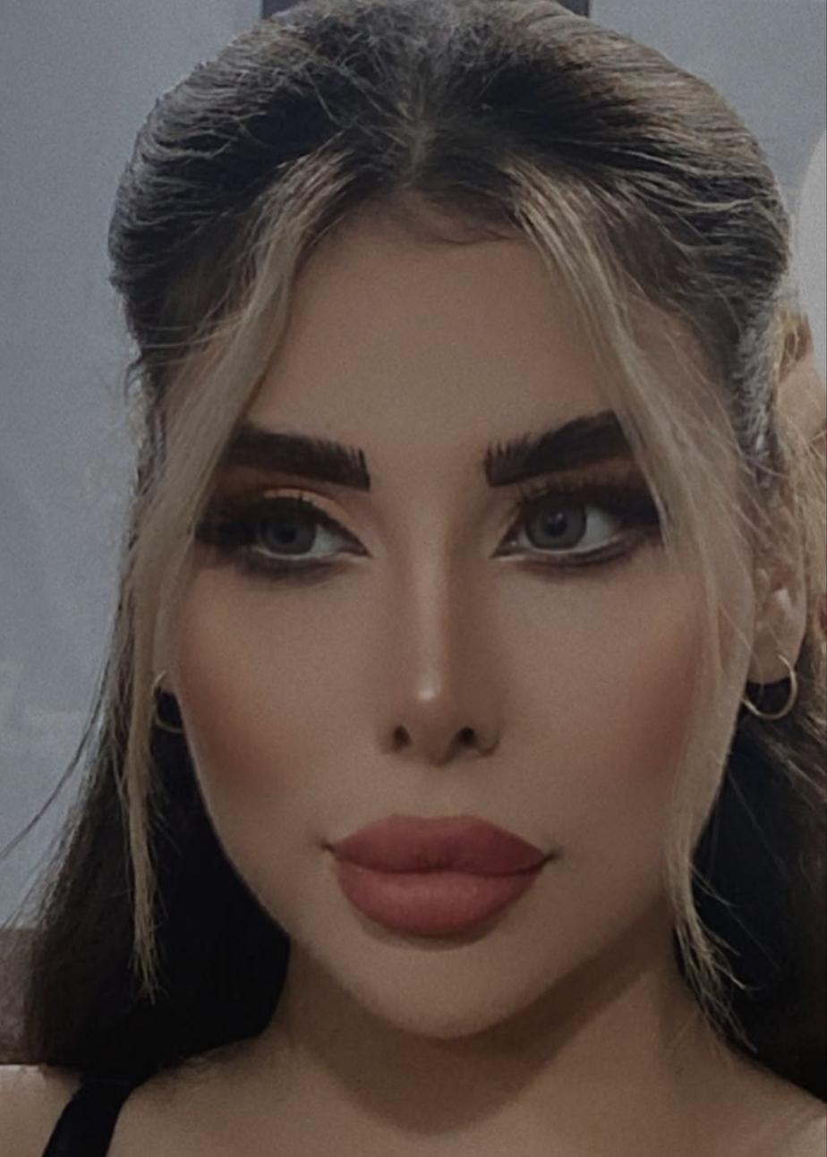 عروس کار تخصصی و رنگ مو