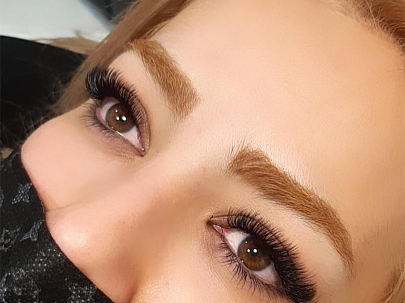 فضای سالن زیبایی مهتاب فیضی